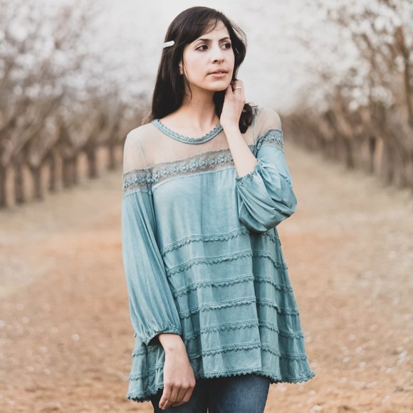 ⭐️Layered Lace Mesh Top In Mint⭐️ - Picture 5 of 8